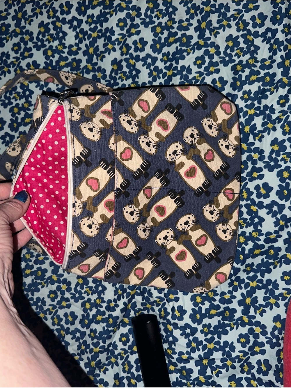bungalow 360 Navy Bag with Cream and Pink Otter Print - Picture 3 of 4